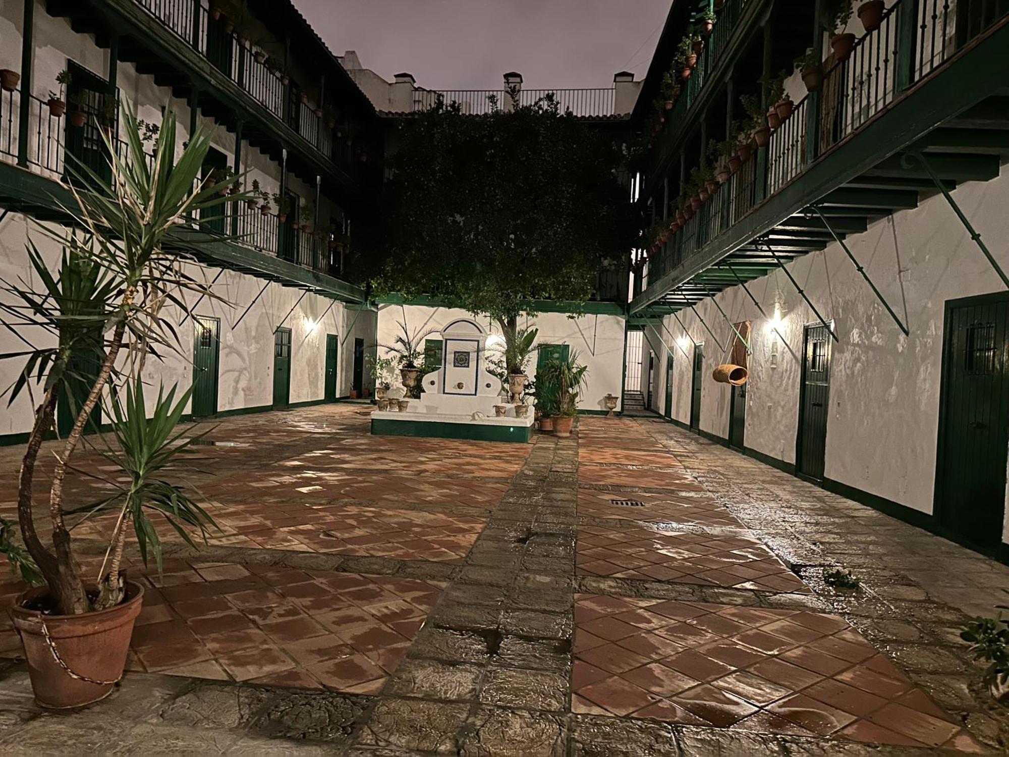 Casa Duque Compartida Familiar 1-Habitacion Con Bano Propio Sevilla Eksteriør bilde